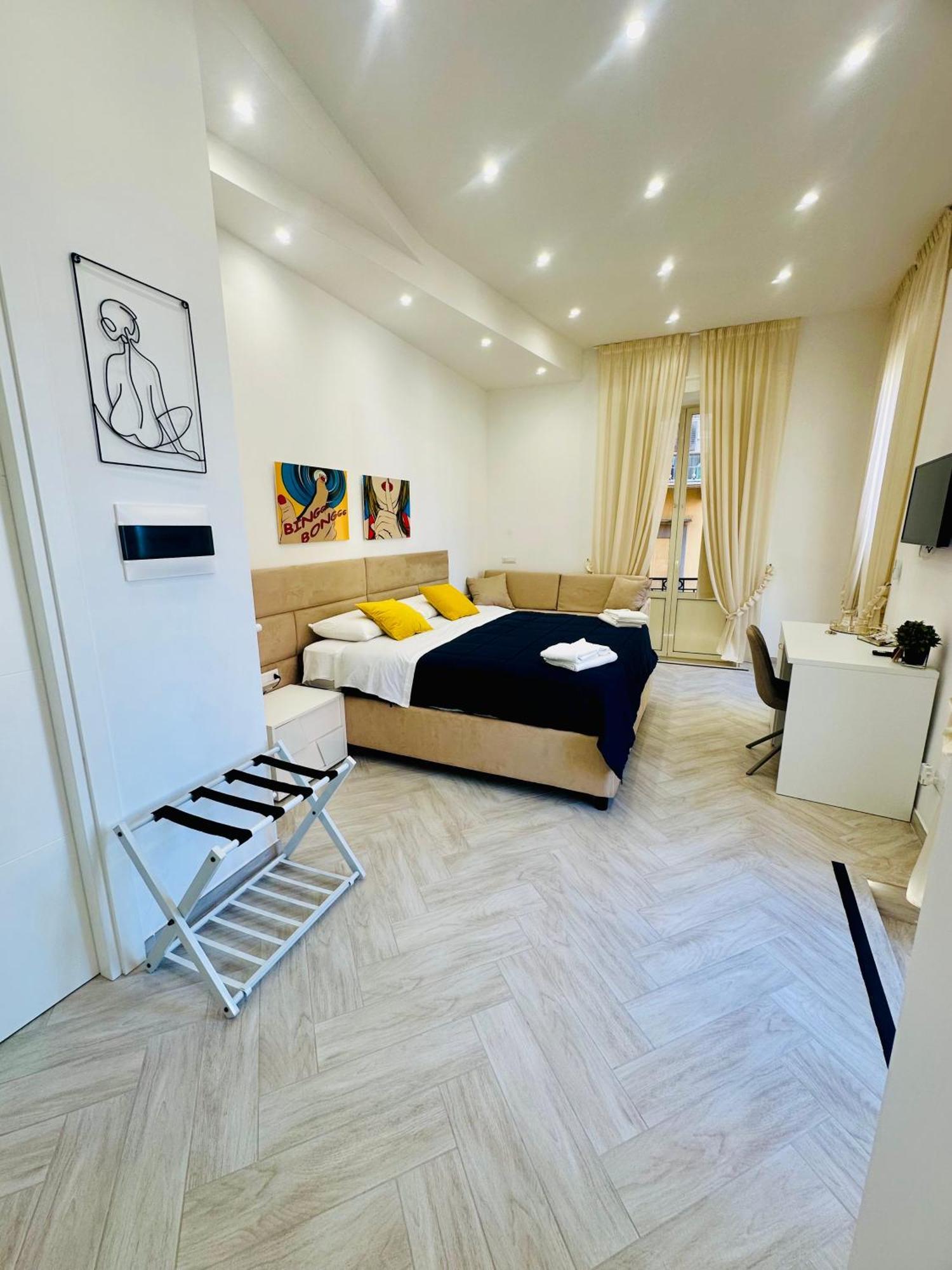 Flo' Hotel Napoli Bagian luar foto