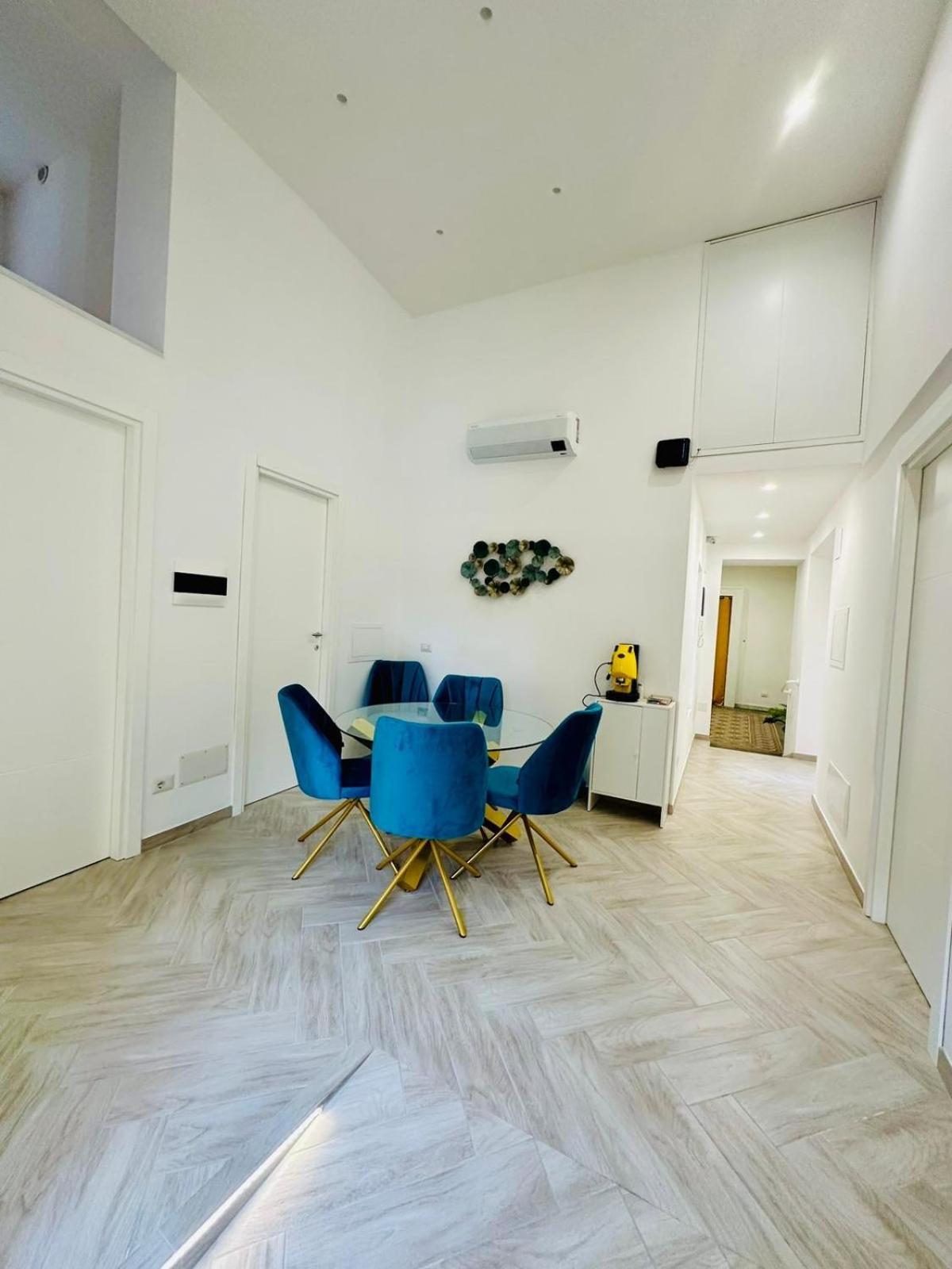 Flo' Hotel Napoli Bagian luar foto