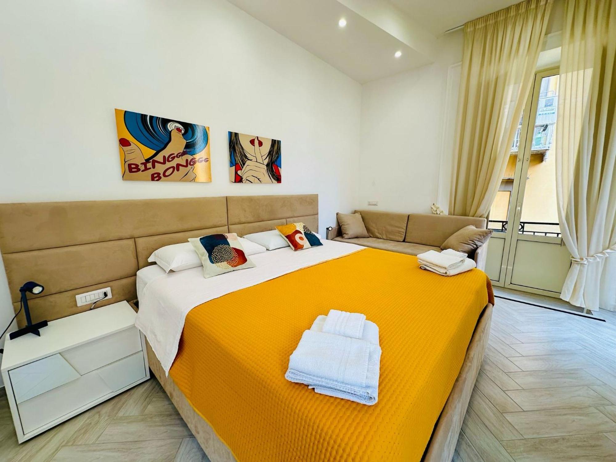 Flo' Hotel Napoli Bagian luar foto